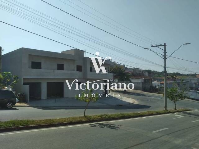 Casa para Venda em São José dos Campos - 4