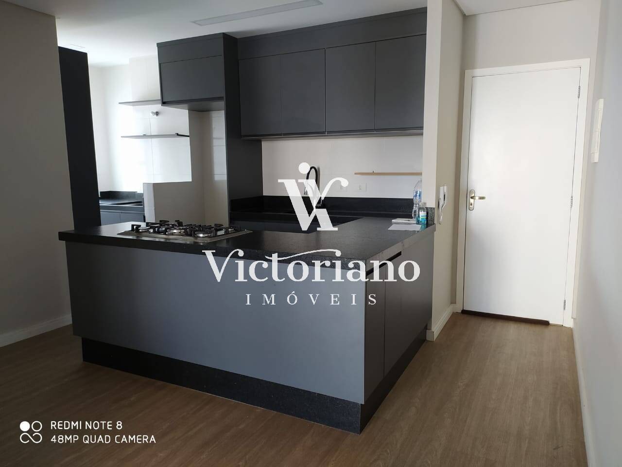 Apartamento à venda com 3 quartos, 80m² - Foto 1