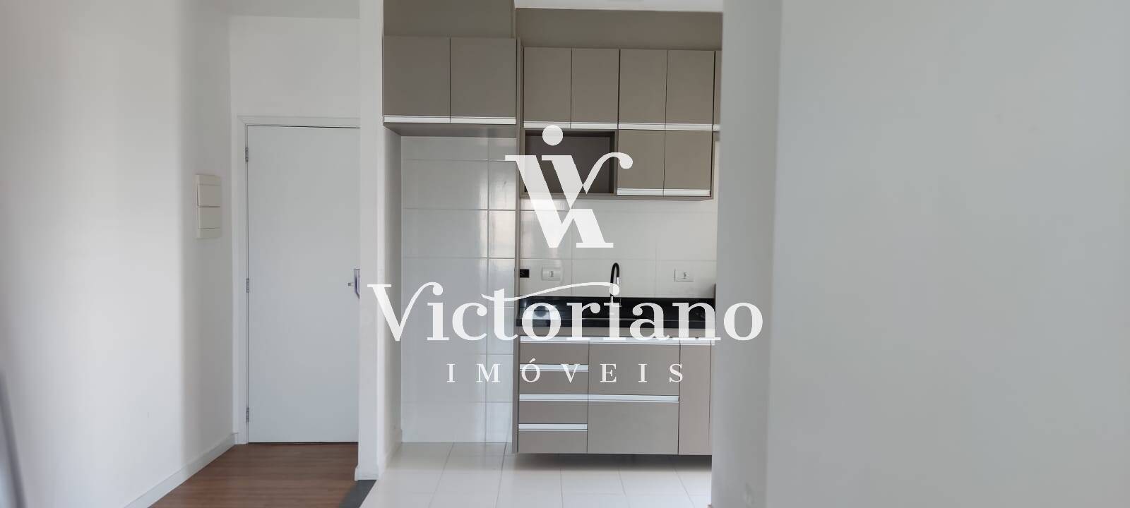 Apartamento à venda com 2 quartos, 64m² - Foto 2