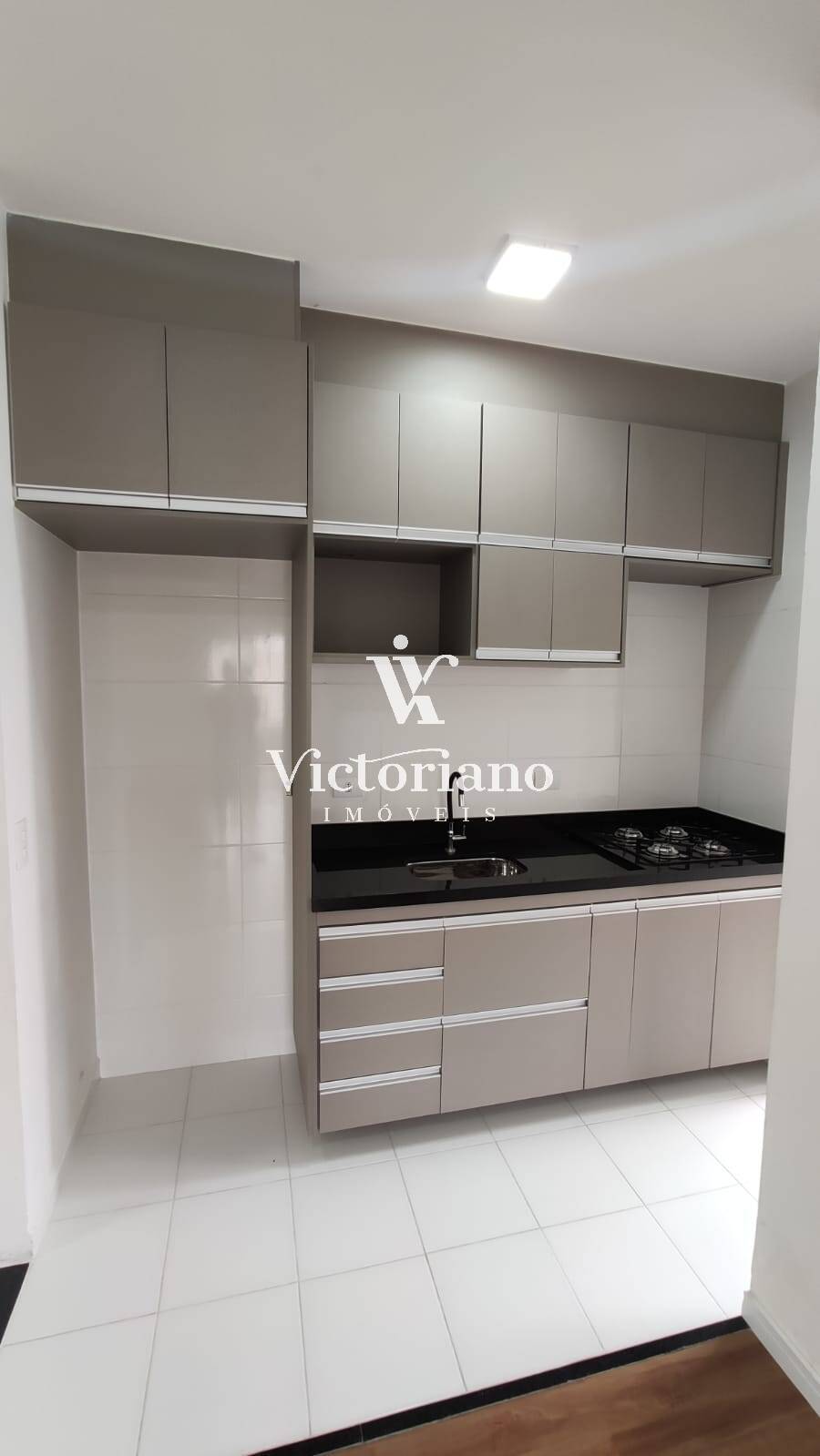 Apartamento à venda com 2 quartos, 64m² - Foto 1