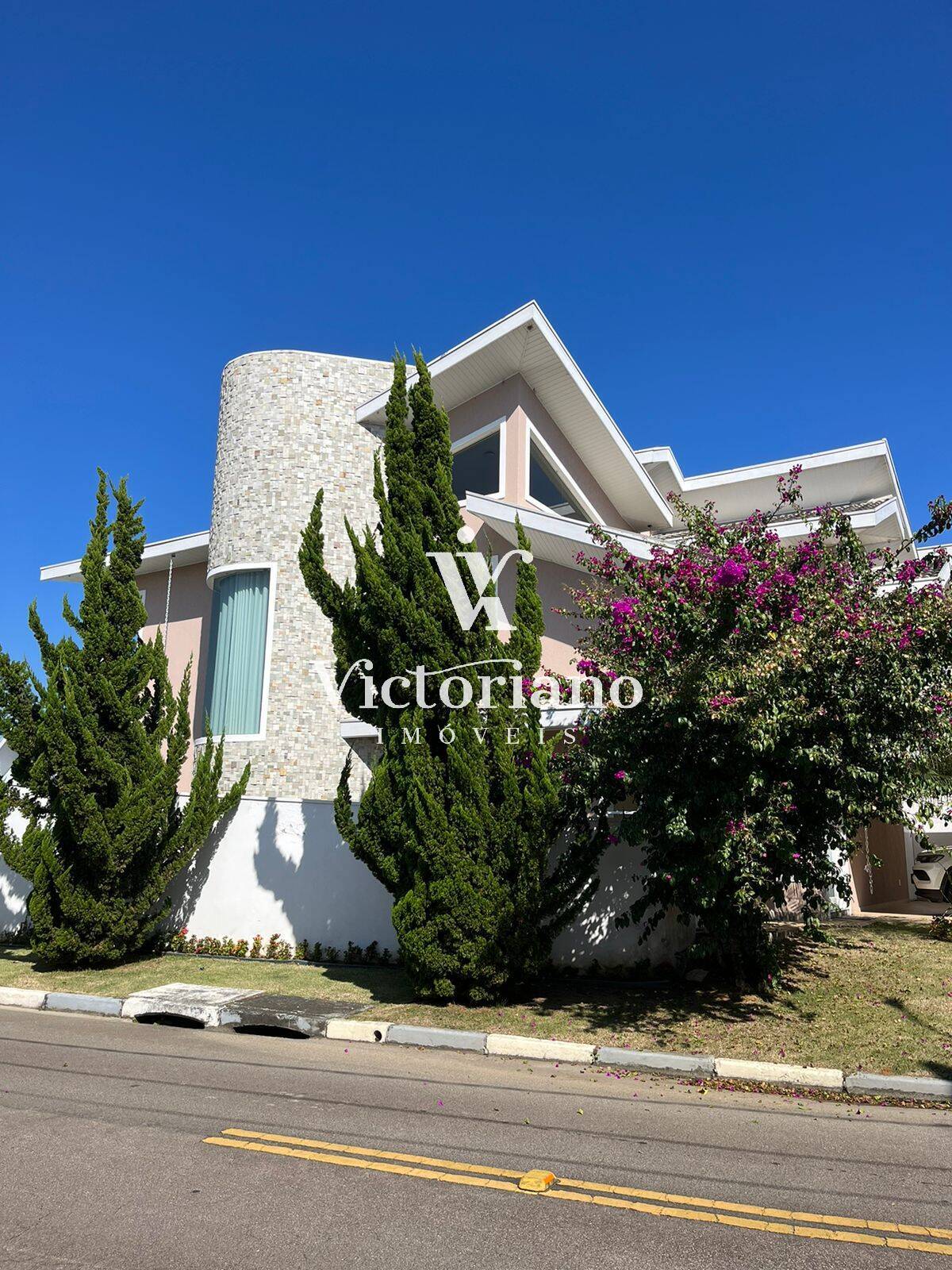 Casa de Condomínio à venda e aluguel com 3 quartos, 431m² - Foto 2