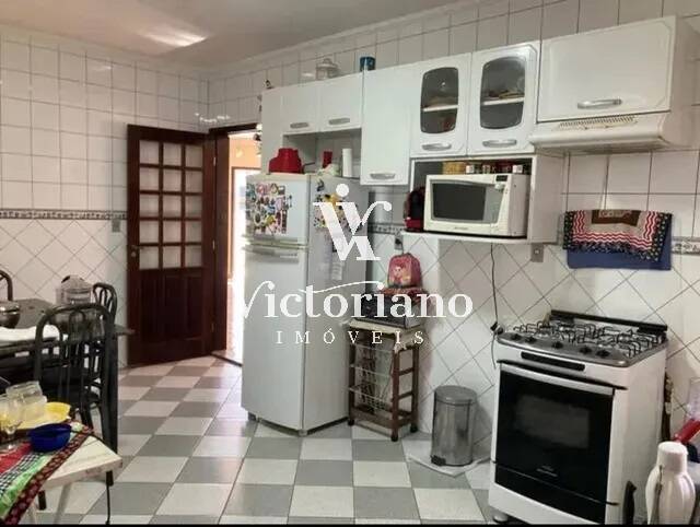 Casa para alugar com 4 quartos, 254m² - Foto 18