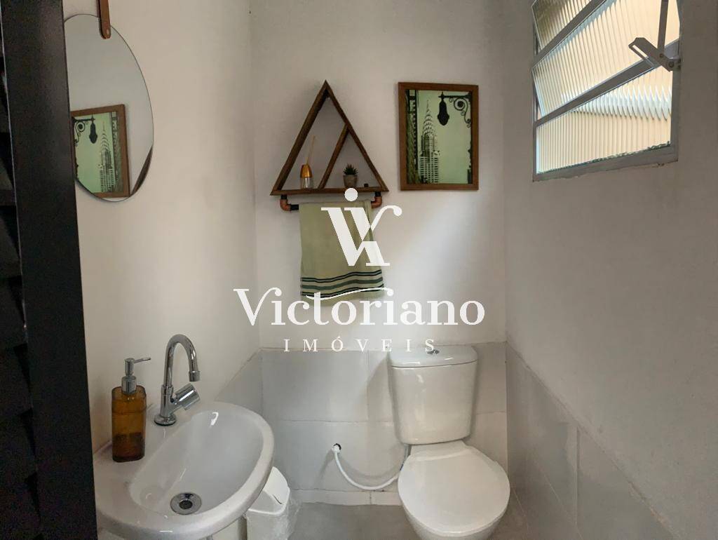 Casa à venda com 3 quartos, 250m² - Foto 14