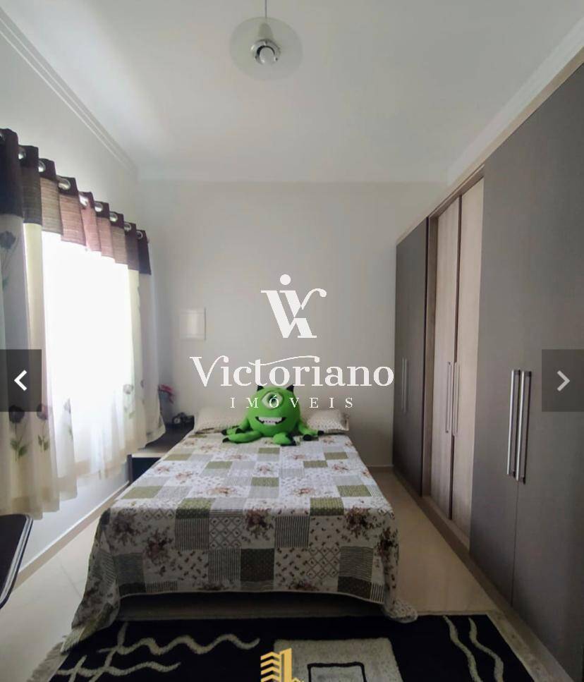 Casa à venda com 3 quartos, 250m² - Foto 11