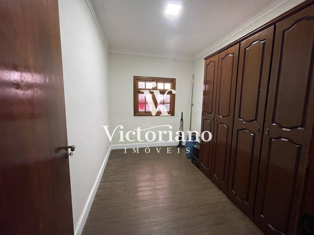 Casa à venda com 3 quartos, 300m² - Foto 14