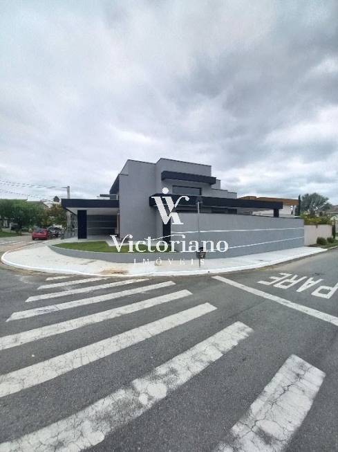 Casa de Condomínio à venda com 4 quartos, 220m² - Foto 5