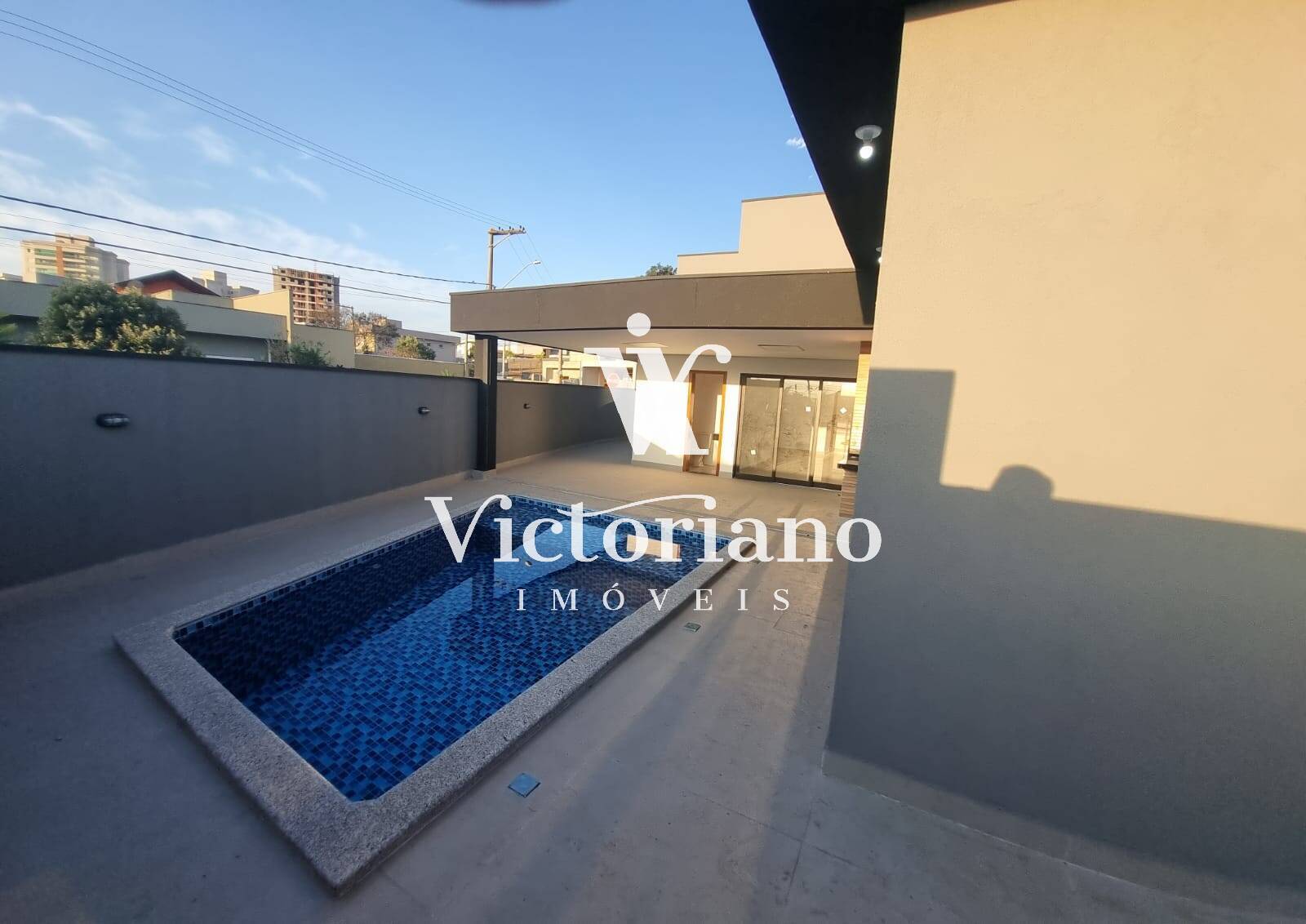 Casa de Condomínio à venda com 4 quartos, 220m² - Foto 19