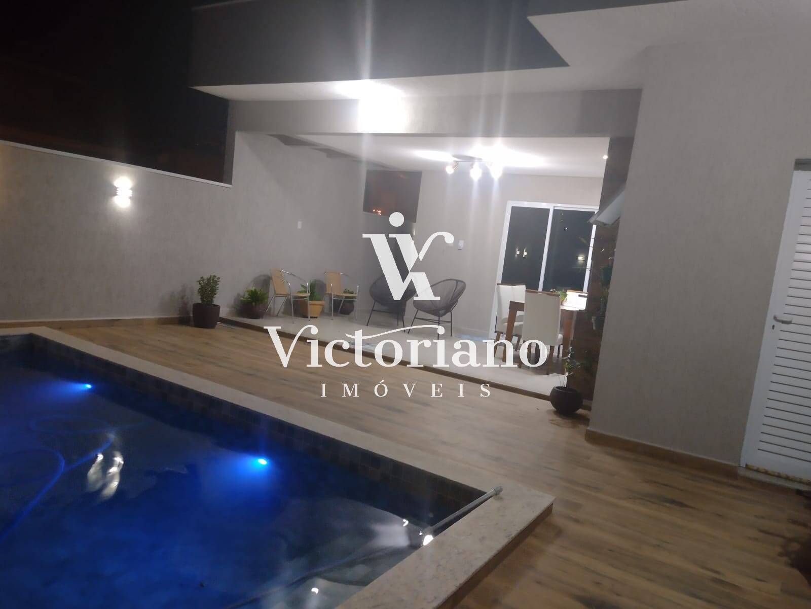 Casa de Condomínio à venda com 3 quartos, 300m² - Foto 5