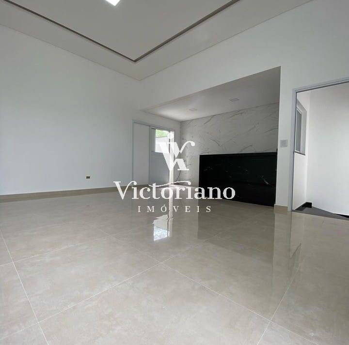 Casa à venda com 3 quartos, 175m² - Foto 4