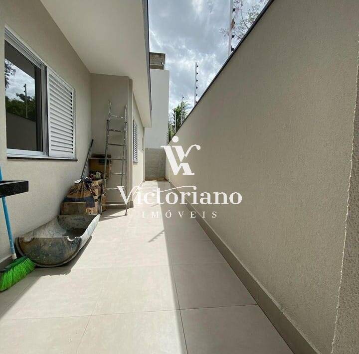 Casa à venda com 3 quartos, 175m² - Foto 11