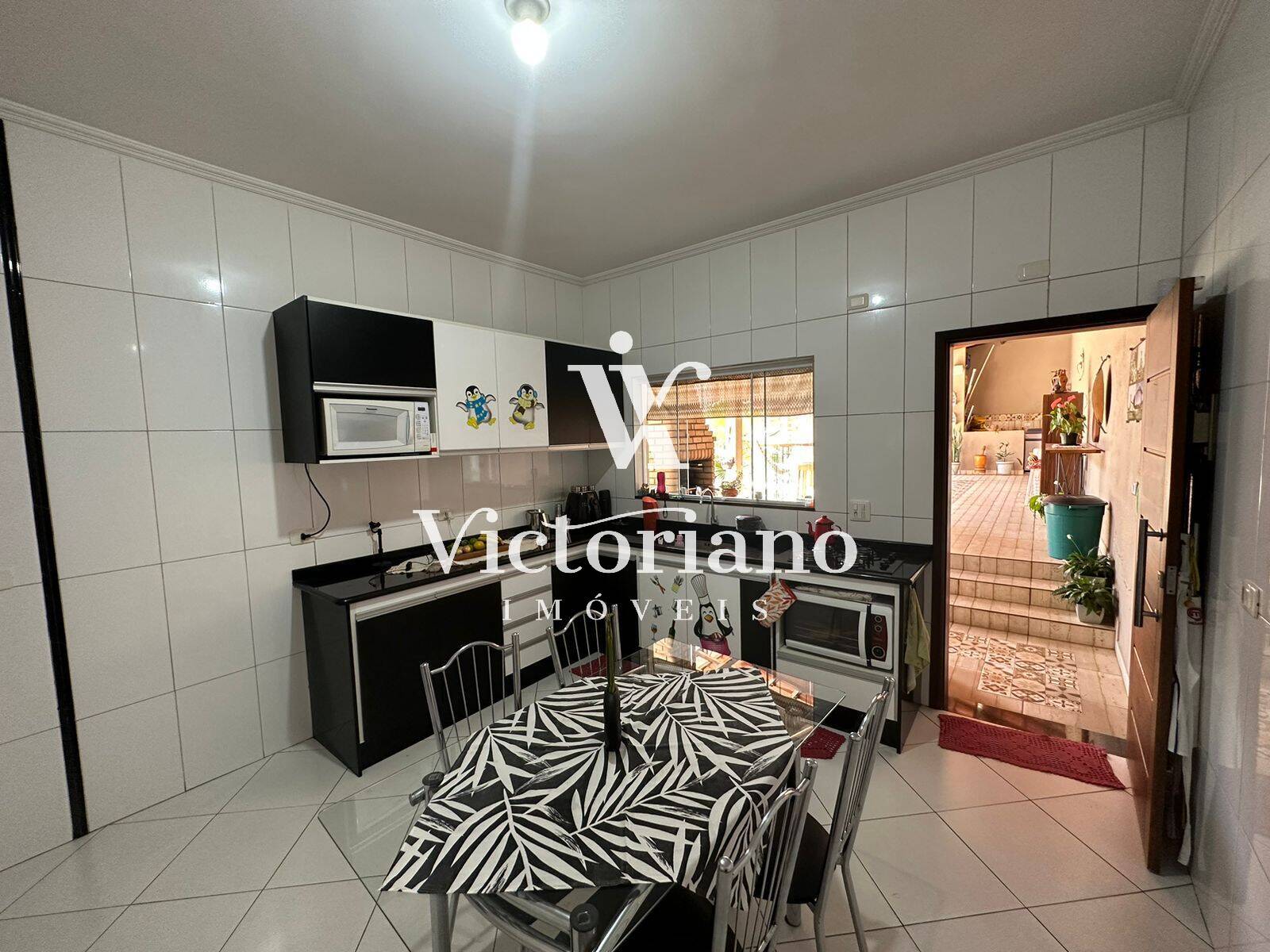 Casa à venda com 4 quartos, 300m² - Foto 24