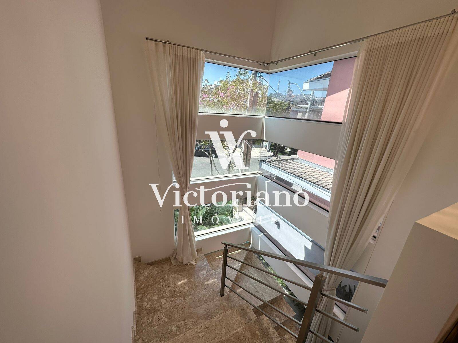 Casa de Condomínio à venda com 3 quartos, 250m² - Foto 10