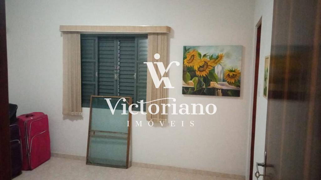 Casa à venda com 3 quartos, 363m² - Foto 14