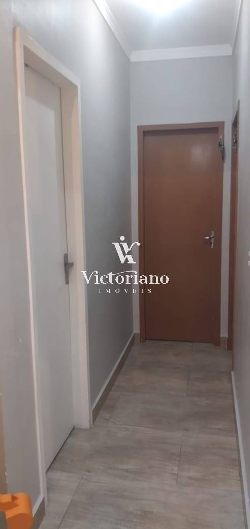 Apartamento à venda com 2 quartos, 64m² - Foto 11