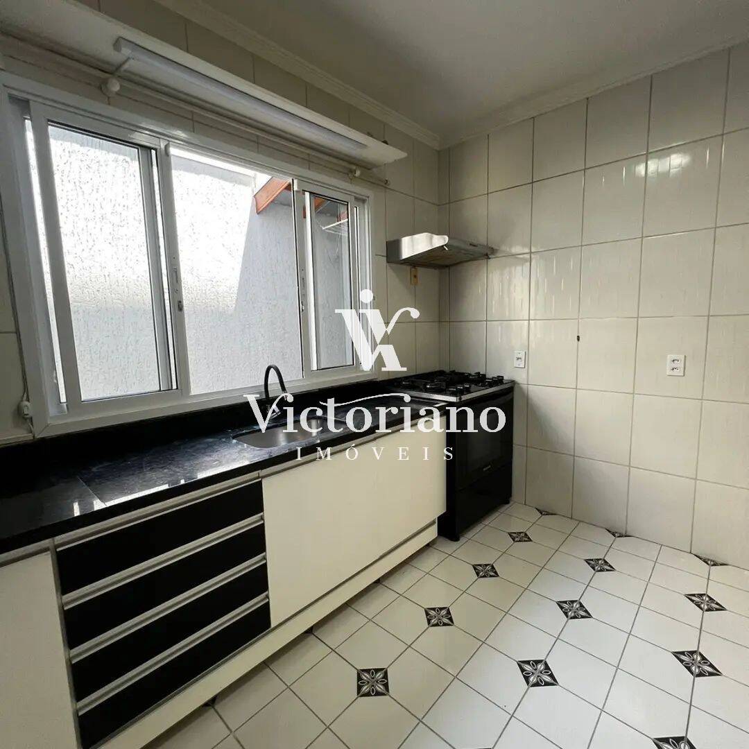 Casa à venda com 31 quartos, 140m² - Foto 3