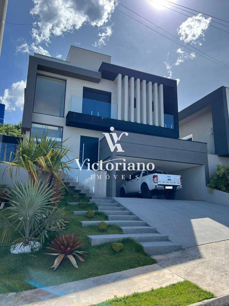 Casa de Condomínio à venda com 3 quartos, 360m² - Foto 1