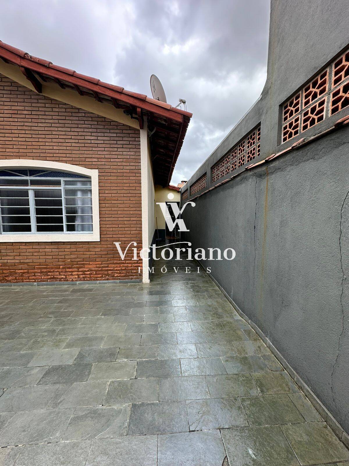 Casa à venda com 3 quartos, 108m² - Foto 6