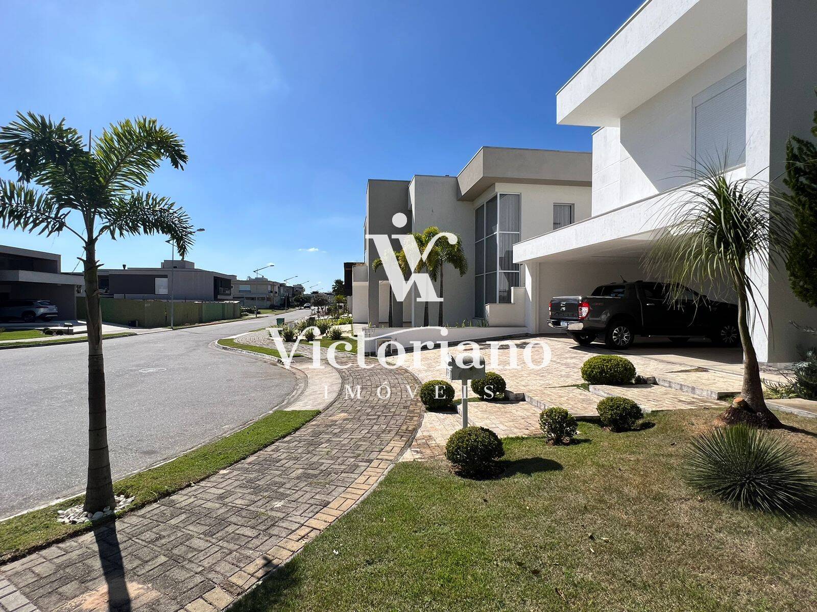 Casa de Condomínio à venda com 4 quartos, 415m² - Foto 3