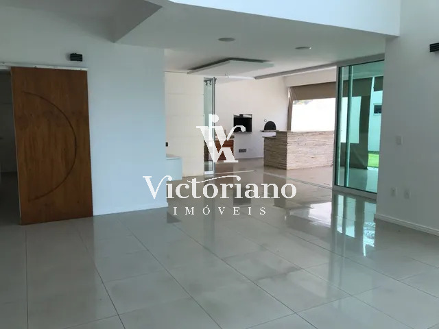 Casa de Condomínio à venda com 4 quartos, 330m² - Foto 3