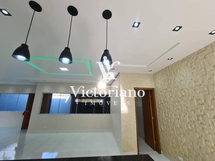 Casa à venda com 3 quartos, 250m² - Foto 5