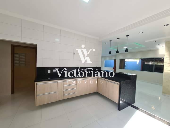 Casa à venda com 3 quartos, 250m² - Foto 15