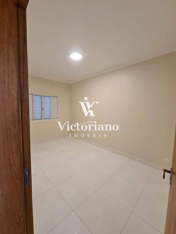 Casa à venda com 3 quartos, 250m² - Foto 27