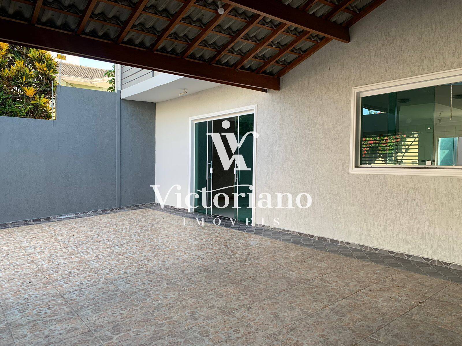 Casa à venda com 4 quartos, 250m² - Foto 3