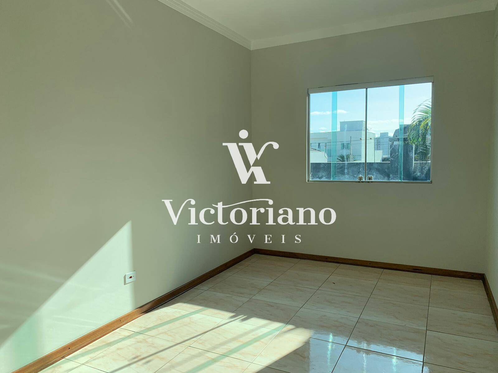 Casa à venda com 4 quartos, 250m² - Foto 14