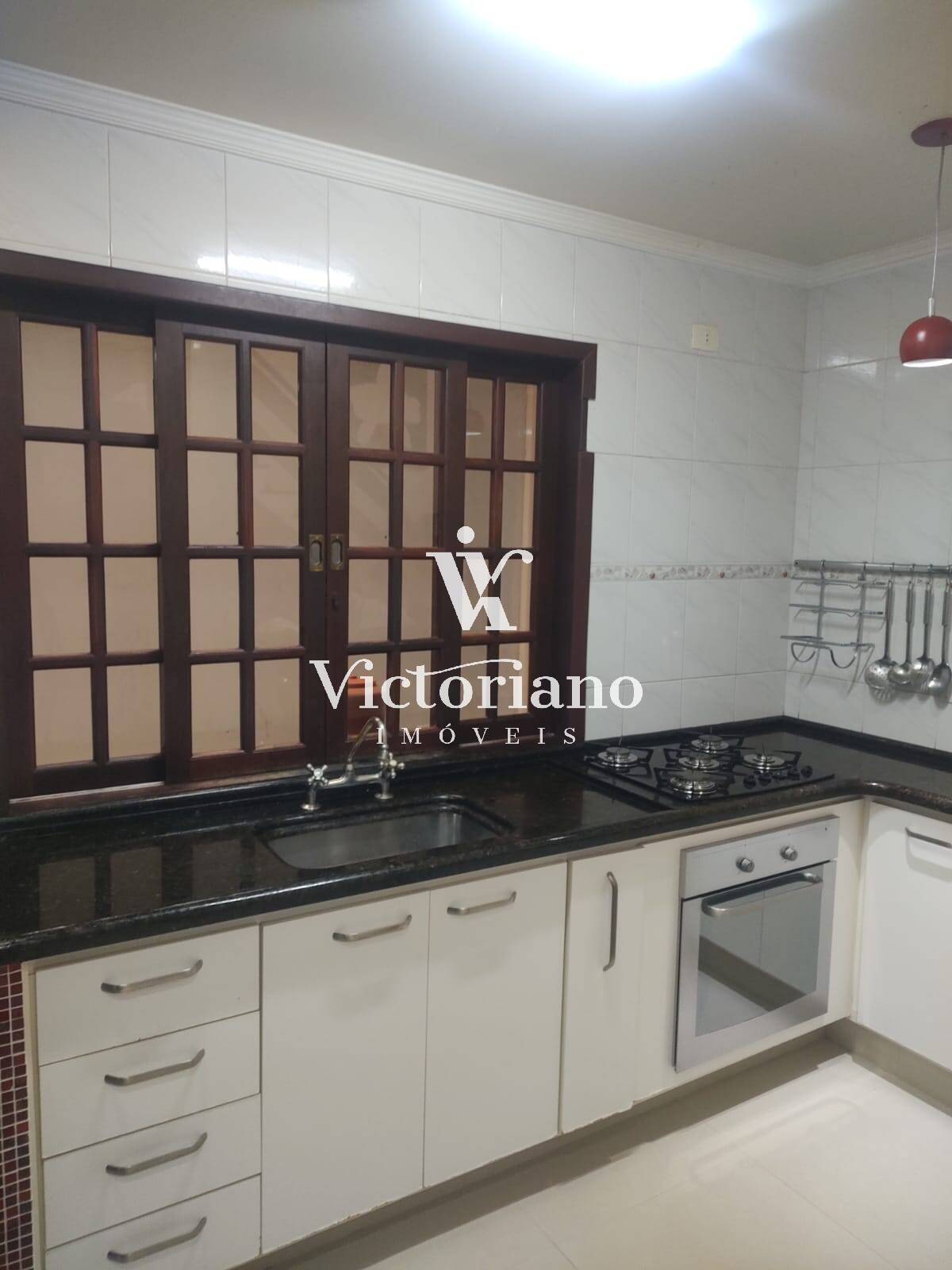 Casa à venda com 3 quartos, 200m² - Foto 12