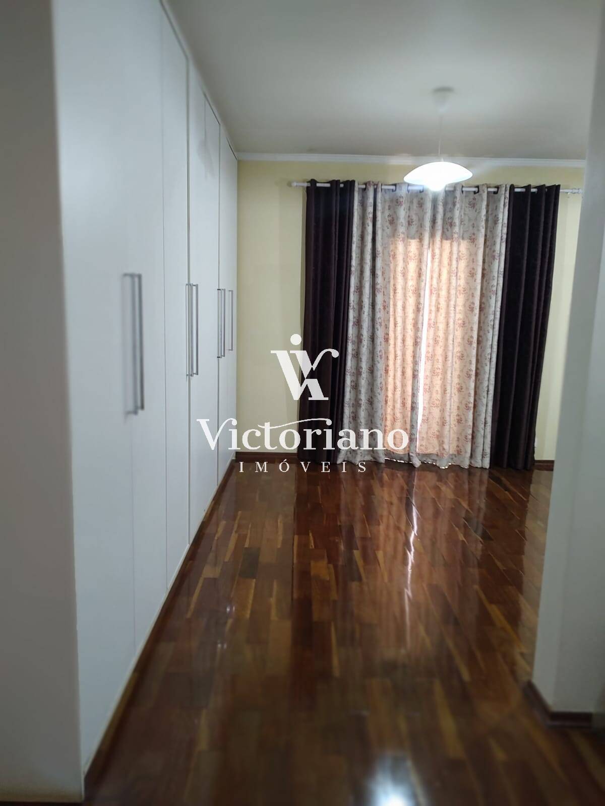 Casa à venda com 3 quartos, 200m² - Foto 27