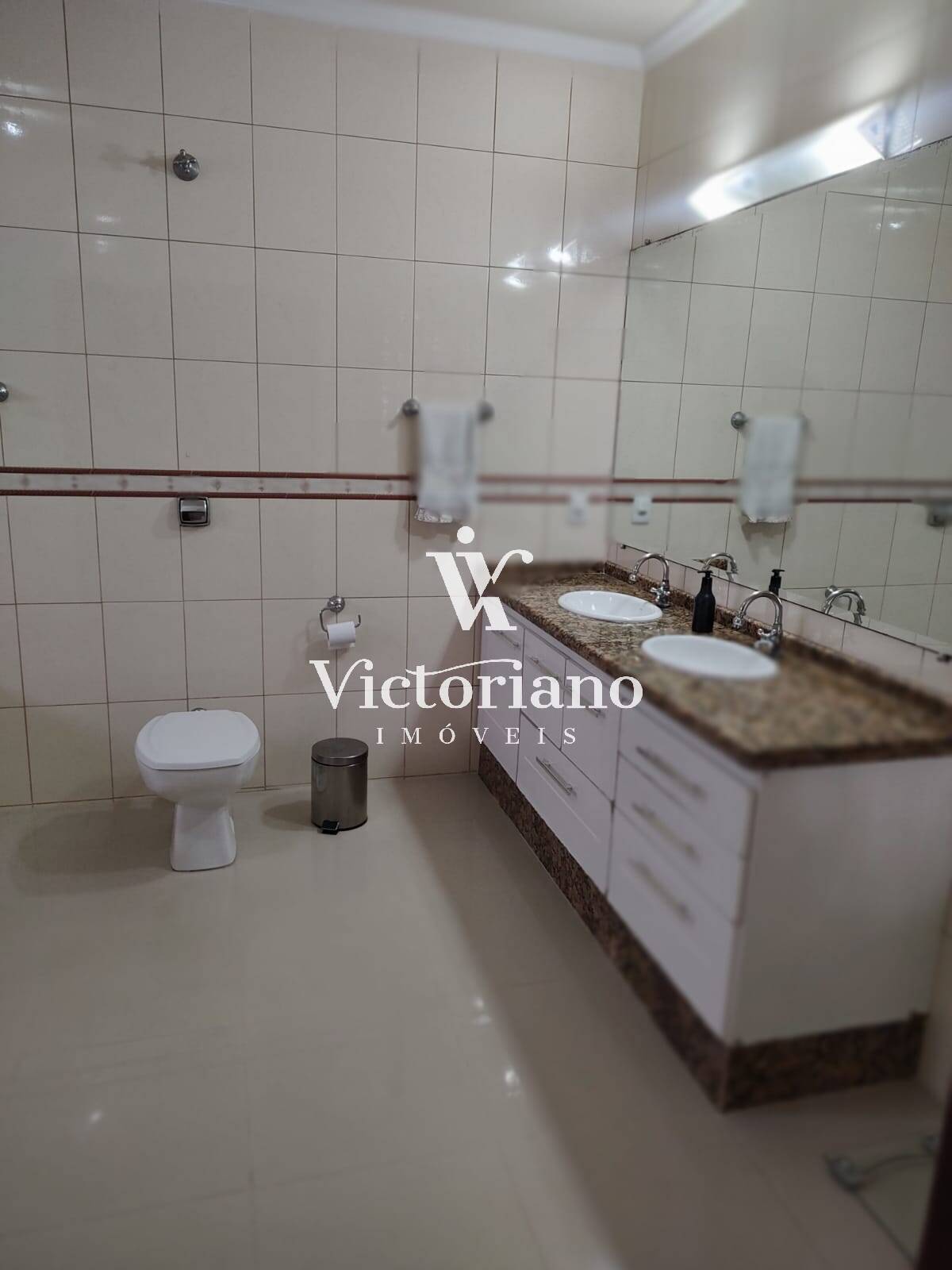 Casa à venda com 3 quartos, 200m² - Foto 34