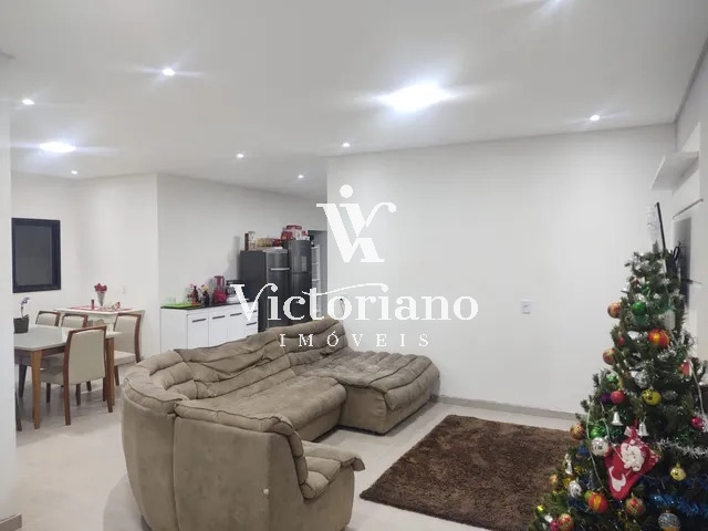 Casa de Condomínio à venda com 3 quartos, 250m² - Foto 3