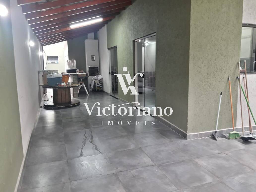 Casa à venda com 2 quartos, 140m² - Foto 5