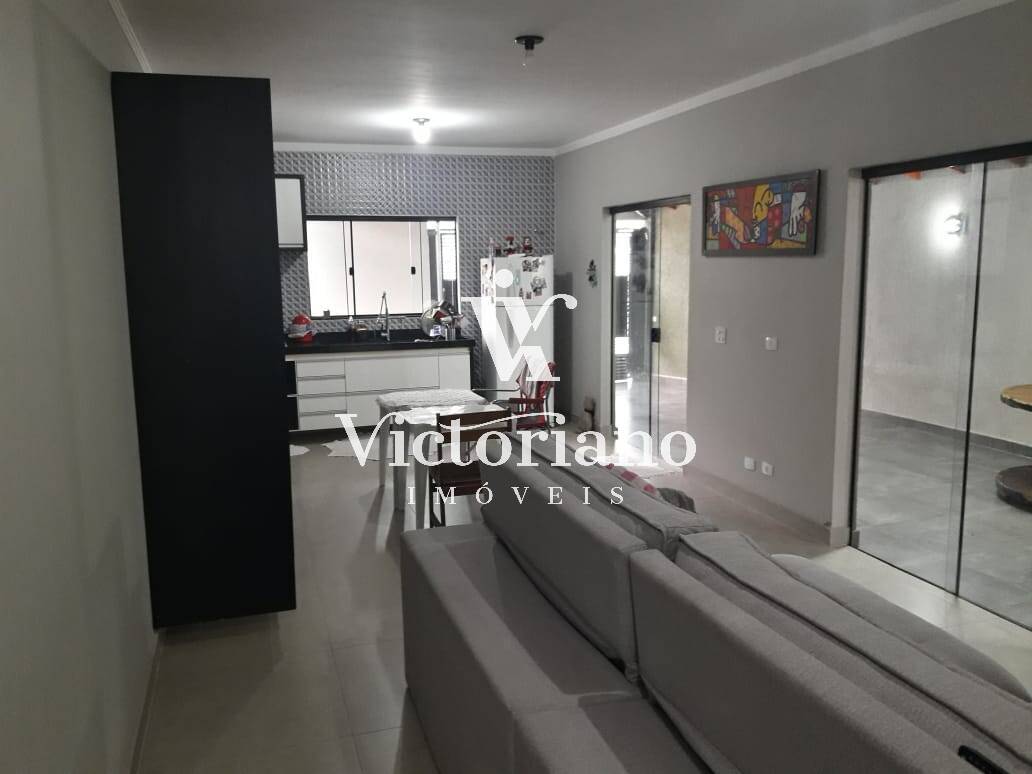 Casa à venda com 2 quartos, 140m² - Foto 8