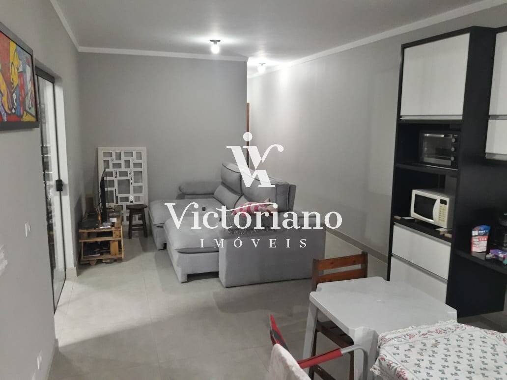 Casa à venda com 2 quartos, 140m² - Foto 9