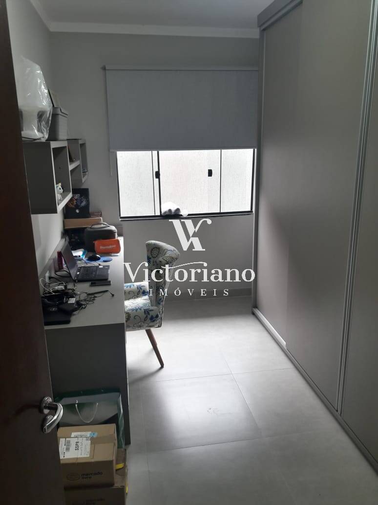 Casa à venda com 2 quartos, 140m² - Foto 15