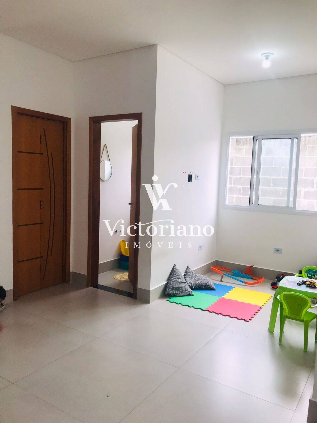 Casa à venda com 3 quartos, 250m² - Foto 4