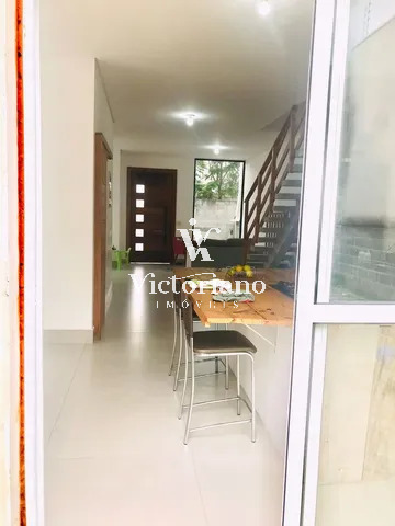 Casa à venda com 3 quartos, 250m² - Foto 10