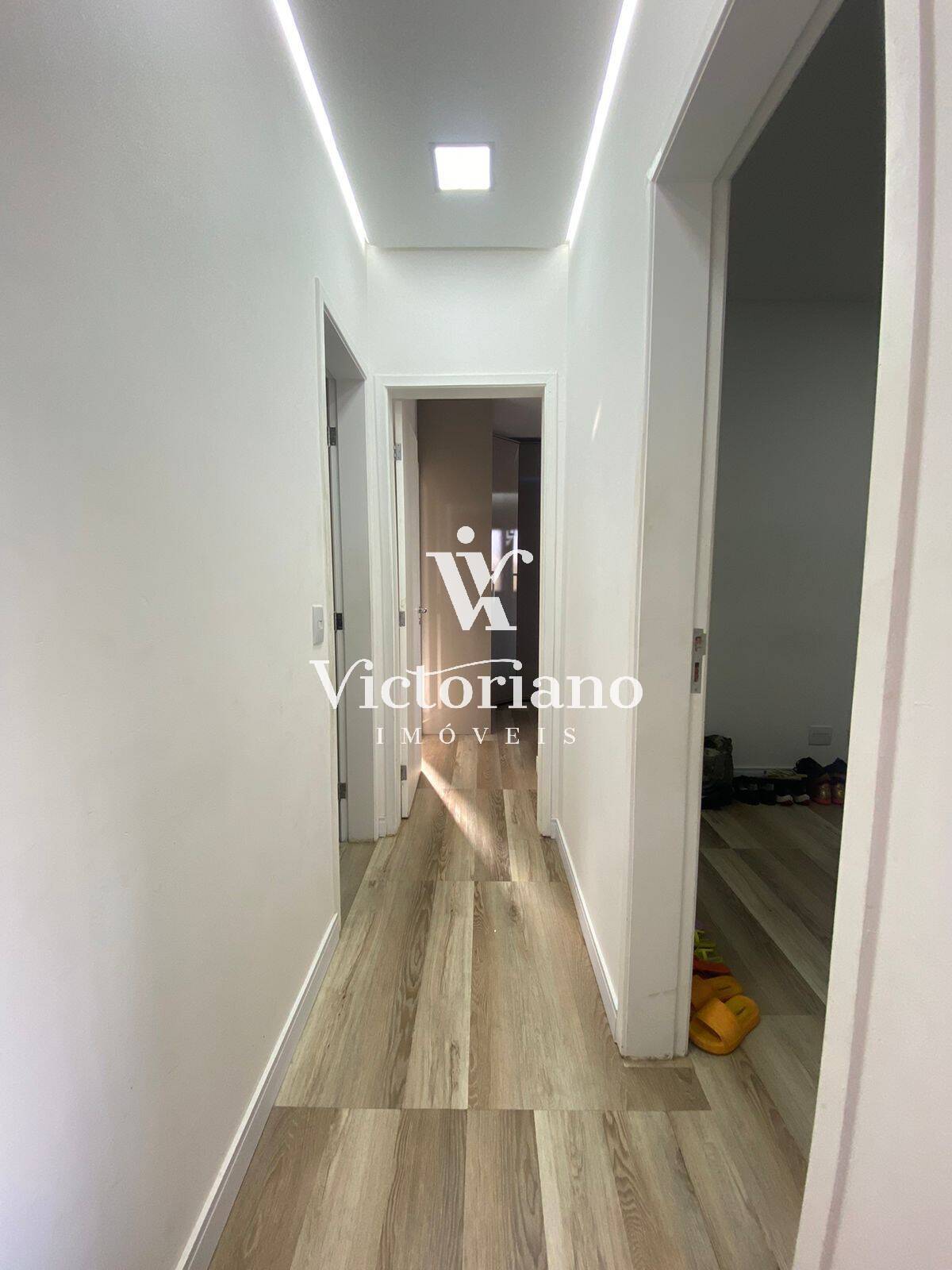 Apartamento à venda com 2 quartos, 70m² - Foto 11