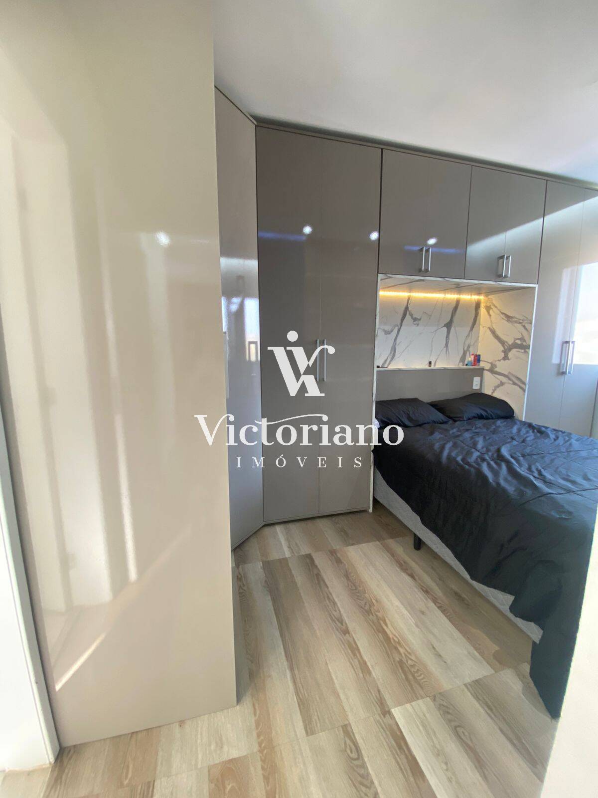 Apartamento à venda com 2 quartos, 70m² - Foto 15