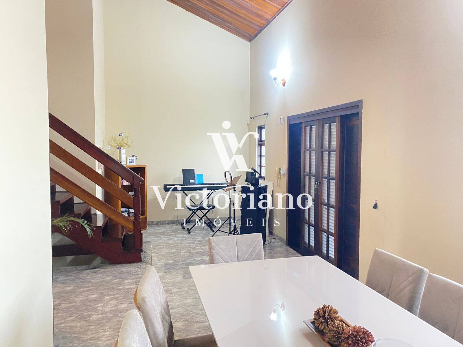 Casa à venda com 4 quartos, 260m² - Foto 6