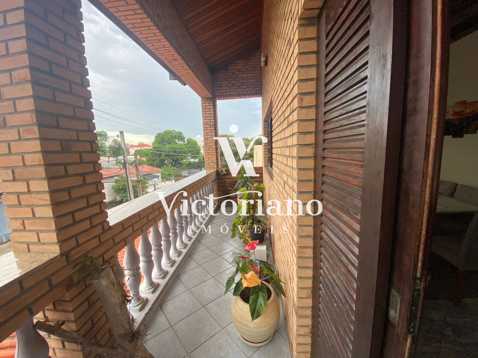 Casa à venda com 4 quartos, 260m² - Foto 8