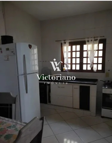 Casa à venda com 4 quartos, 140m² - Foto 4