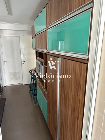 Apartamento à venda com 3 quartos, 182m² - Foto 6