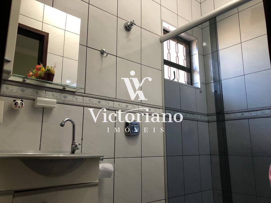 Casa à venda com 4 quartos, 175m² - Foto 17