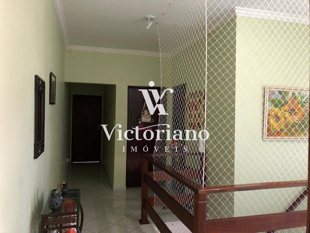 Casa à venda com 4 quartos, 175m² - Foto 16