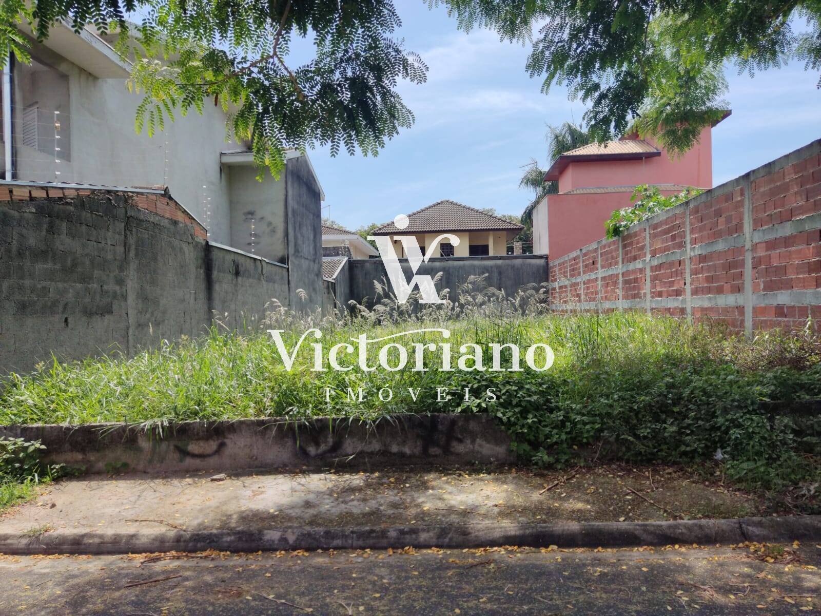 Terreno à venda, 250m² - Foto 1