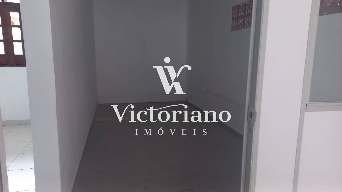 Casa à venda com 3 quartos, 250m² - Foto 5