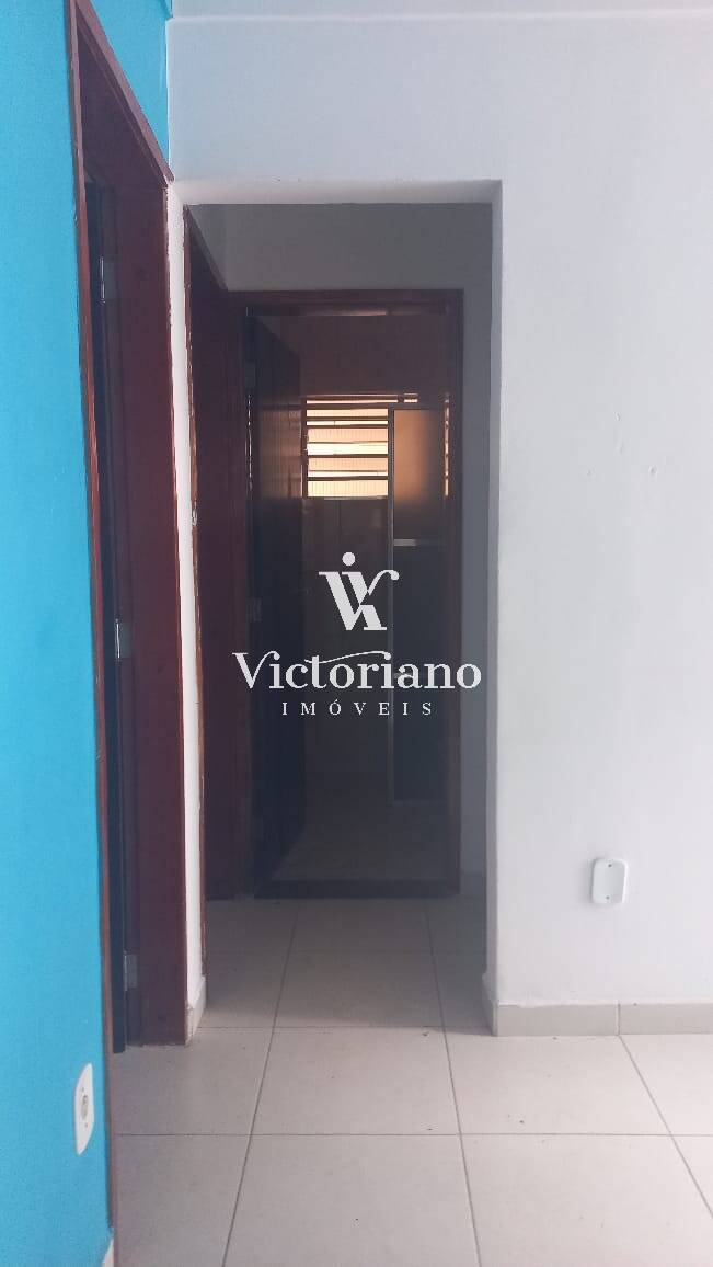 Casa à venda com 3 quartos, 250m² - Foto 6