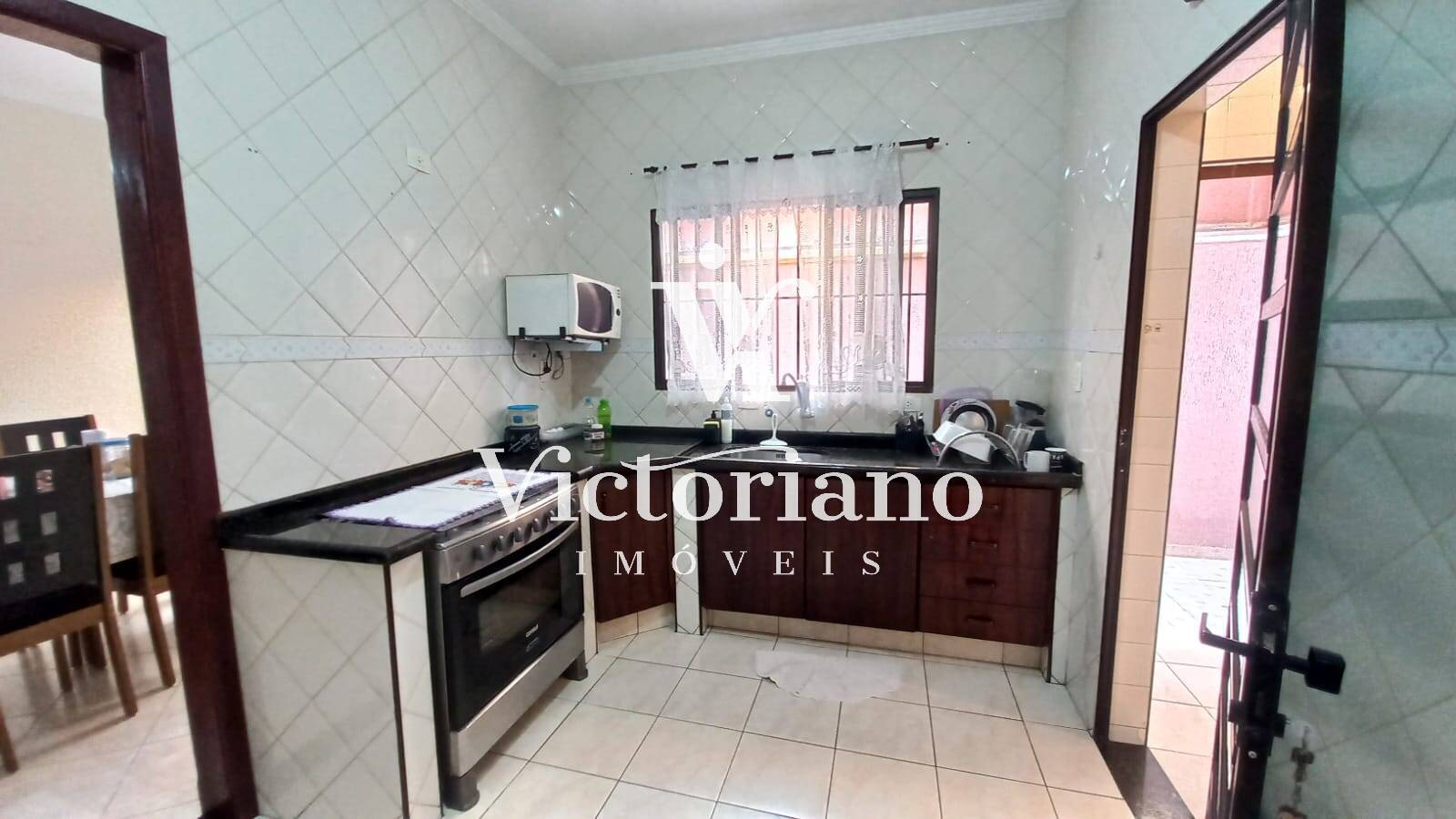 Casa à venda com 3 quartos, 150m² - Foto 9